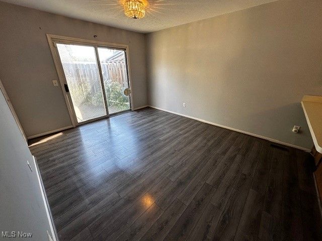 122 Bayberry Lane, Bedford, OH 44146