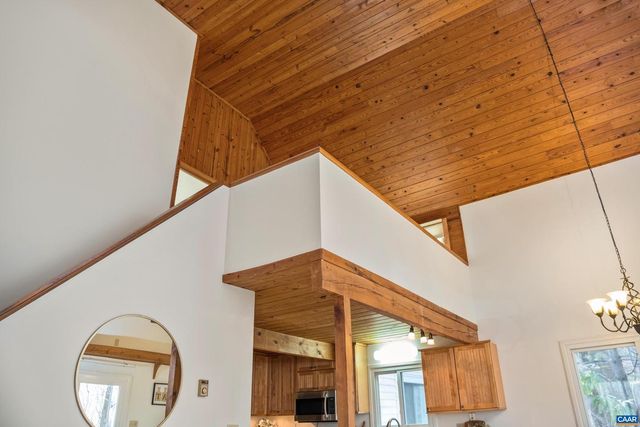 3955 TAYLORS MOUNTAIN FARM LN, Charlottesville, VA 22903