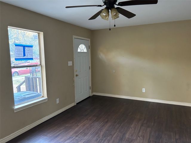 2665 Locust Avenue, Dallas, TX 75216