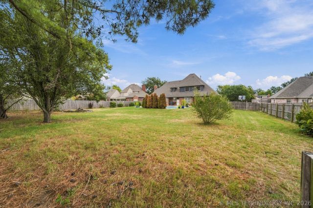 9408 N 132nd East Avenue, Owasso, OK 74055