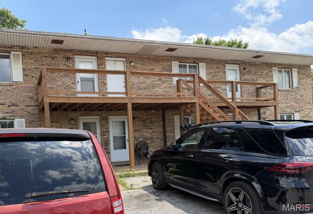 109 Jerome Lane, Cahokia, IL 62206