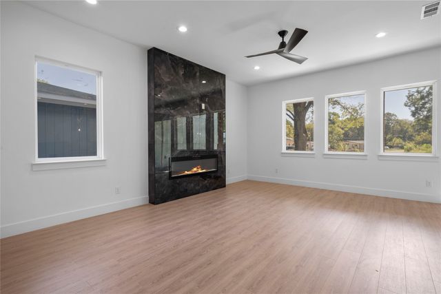 2228 Echo Lake Drive, Dallas, TX 75253