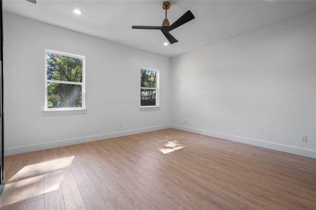 2228 Echo Lake Drive, Dallas, TX 75253