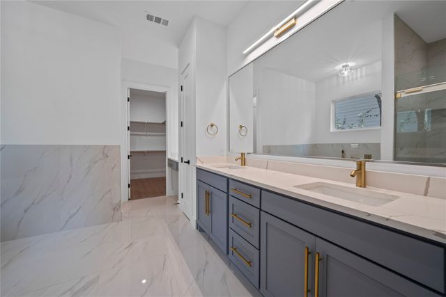 2228 Echo Lake Drive, Dallas, TX 75253