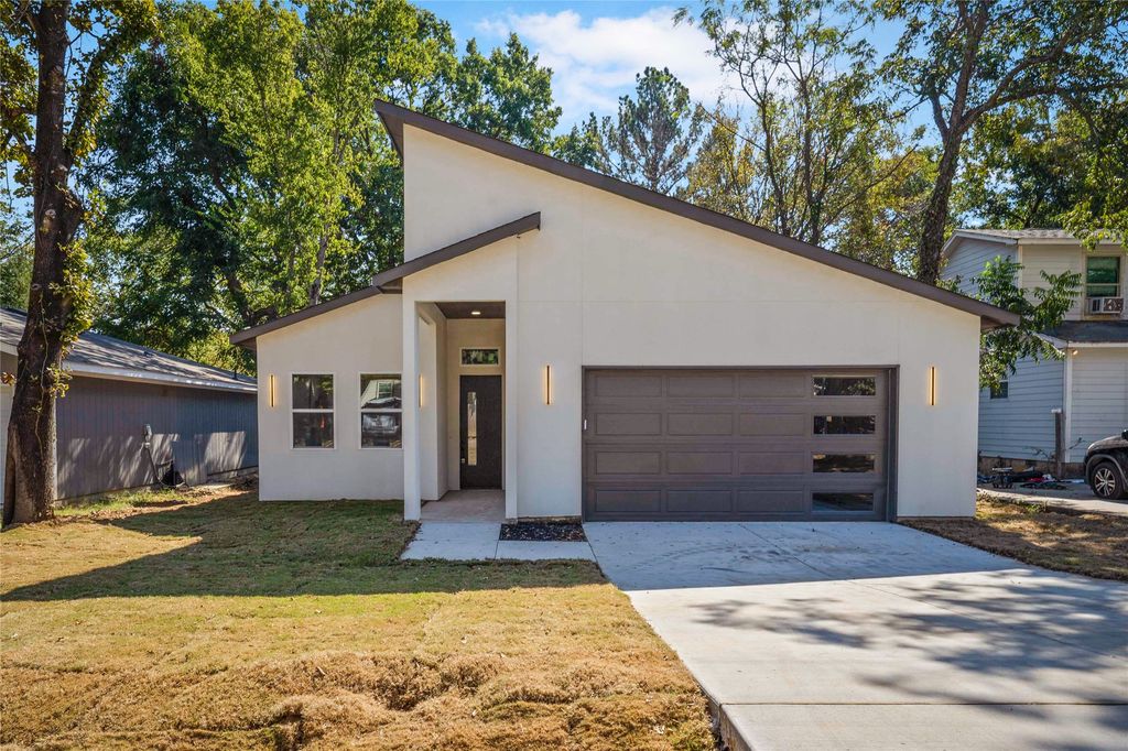 2228 Echo Lake Drive, Dallas, TX 75253