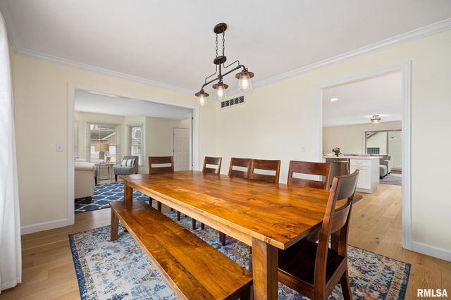 3903 W HEARTHWOOD Drive, Dunlap, IL 61525