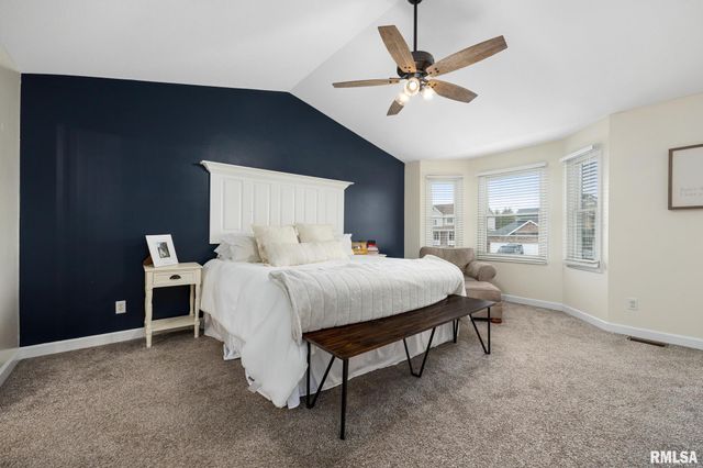 3903 W HEARTHWOOD Drive, Dunlap, IL 61525