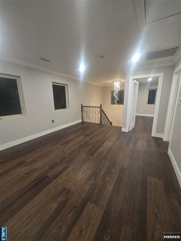 25 Winant Avenue, Ridgefield Park, NJ 07660