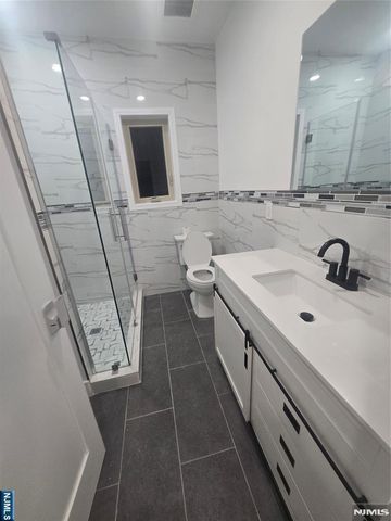 25 Winant Avenue, Ridgefield Park, NJ 07660