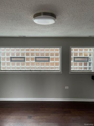 16503 Linwood Street, Detroit, MI 48221