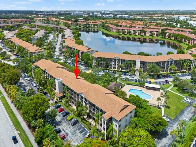 550 SW 137 Avenue L114, Pembroke Pines, FL 33027