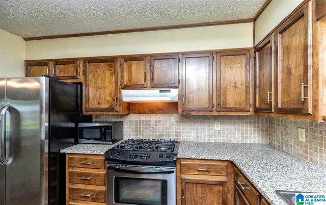 493 CEDAR CREST DRIVE, Hoover, AL 35216