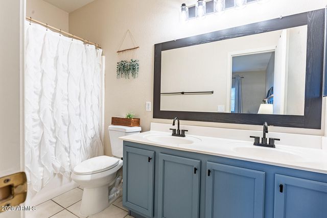 1006 E Renegade Trail, San Tan Valley, AZ 85143