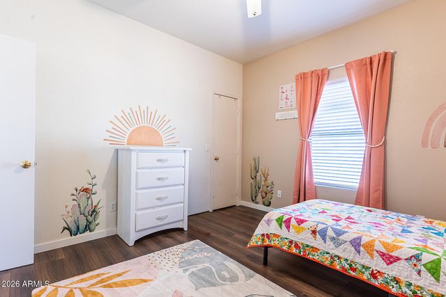 1006 E Renegade Trail, San Tan Valley, AZ 85143