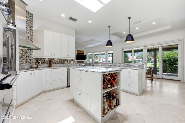 240 LAUREL Lane, Ponte Vedra Beach, FL 32082
