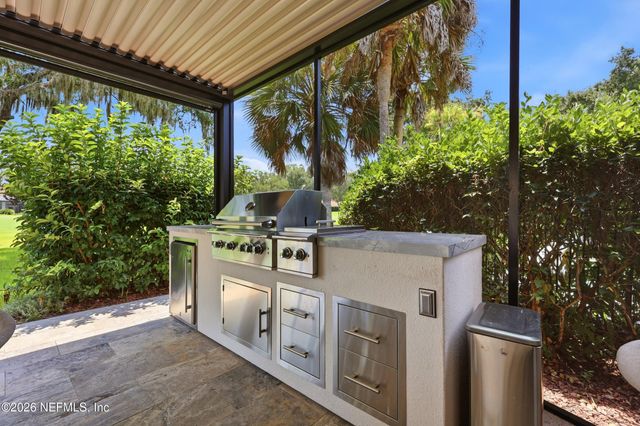 240 LAUREL Lane, Ponte Vedra Beach, FL 32082