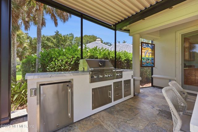 240 LAUREL Lane, Ponte Vedra Beach, FL 32082