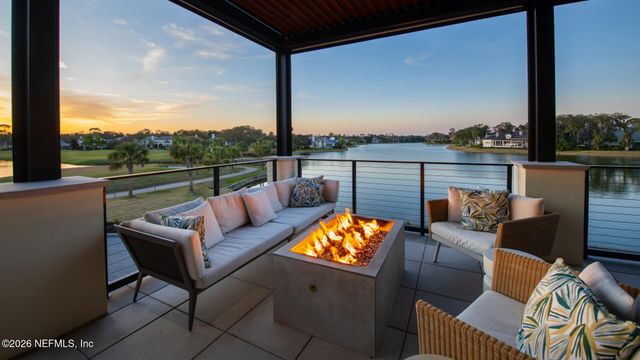 240 LAUREL Lane, Ponte Vedra Beach, FL 32082