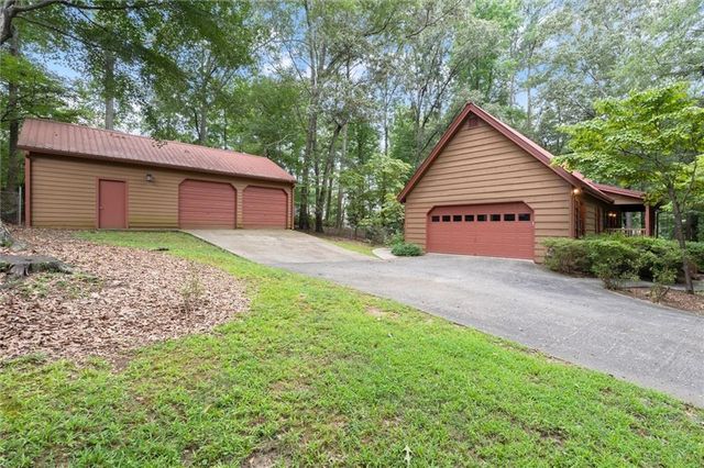 2932 Village Drive, Marietta, GA 30062