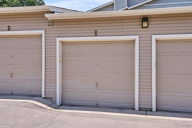 8437 Thunder Ridge Way 103, Highlands Ranch, CO 80126