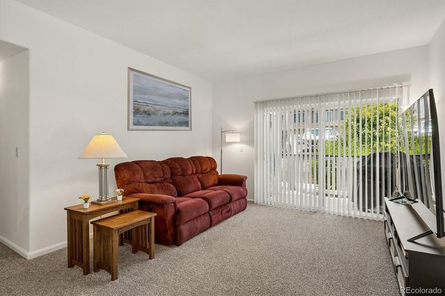 8437 Thunder Ridge Way 103, Highlands Ranch, CO 80126
