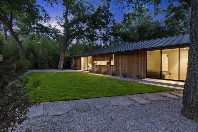 8571 Eustis Avenue, Dallas, TX 75218