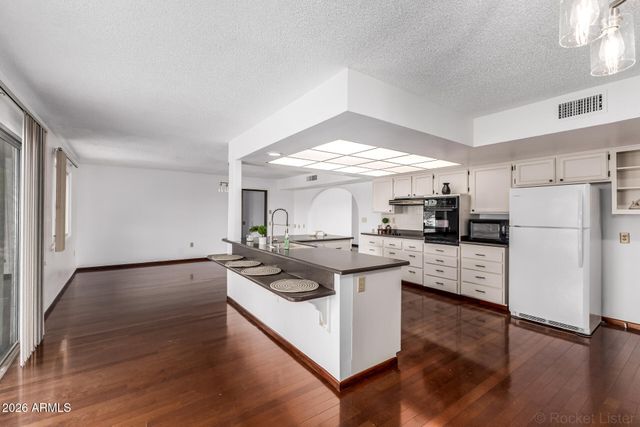 9326 W Willowbrook Drive, Sun City, AZ 85373