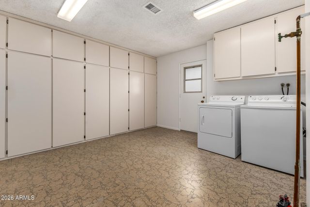 9326 W Willowbrook Drive, Sun City, AZ 85373