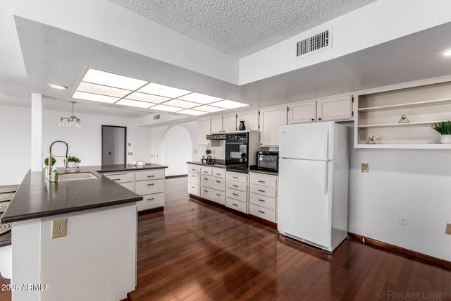 9326 W Willowbrook Drive, Sun City, AZ 85373