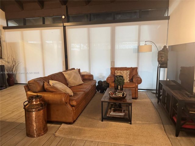 1703 SW 131st Place Cir S, Miami, FL 33175