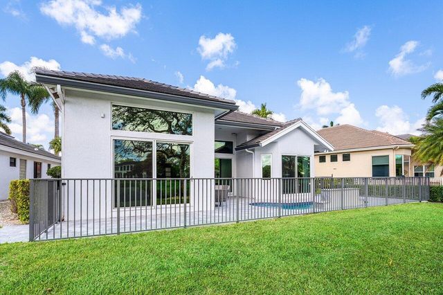 5440 NW 41st Terrace, Boca Raton, FL 33496