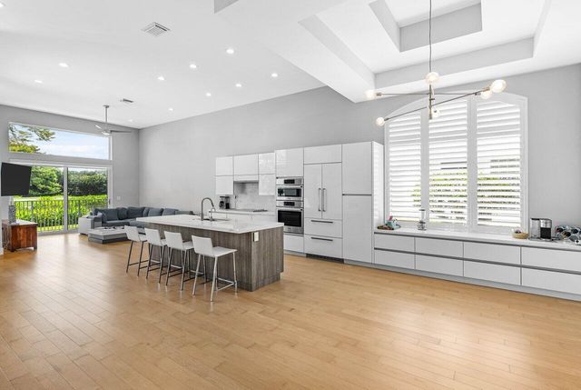 5440 NW 41st Terrace, Boca Raton, FL 33496