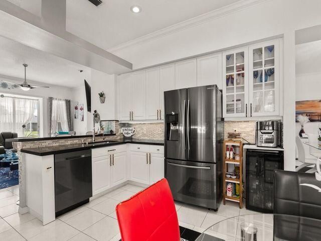 596 NW Lambrusco Drive, Port St Lucie, FL 34986