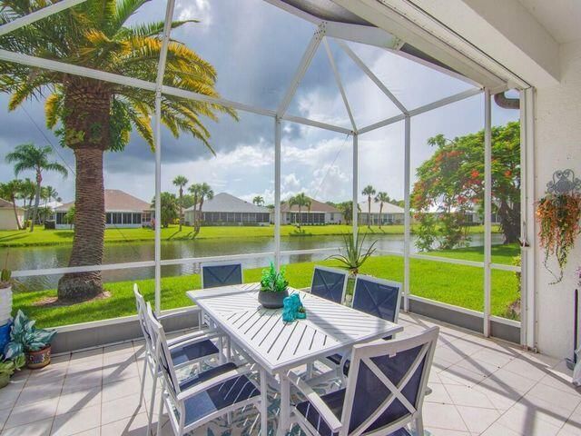 596 NW Lambrusco Drive, Port St Lucie, FL 34986