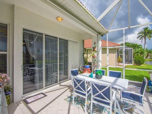 596 NW Lambrusco Drive, Port St Lucie, FL 34986