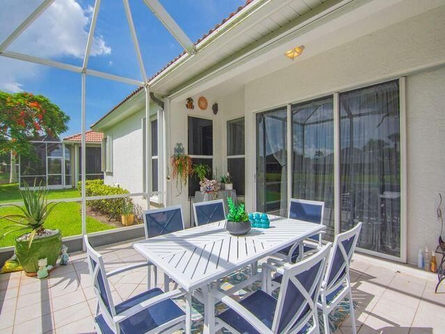 596 NW Lambrusco Drive, Port St Lucie, FL 34986