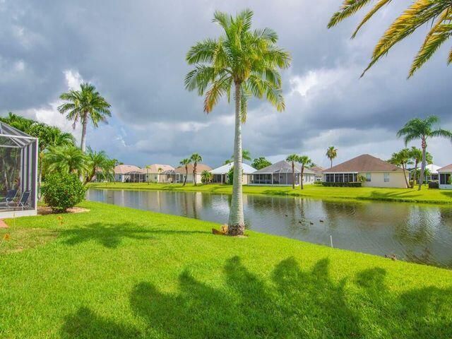 596 NW Lambrusco Drive, Port St Lucie, FL 34986