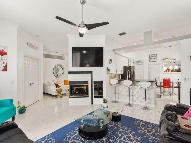 596 NW Lambrusco Drive, Port St Lucie, FL 34986