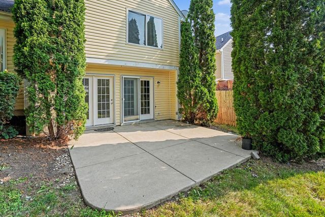 1457 Beaumont Circle, Bartlett, IL 60103
