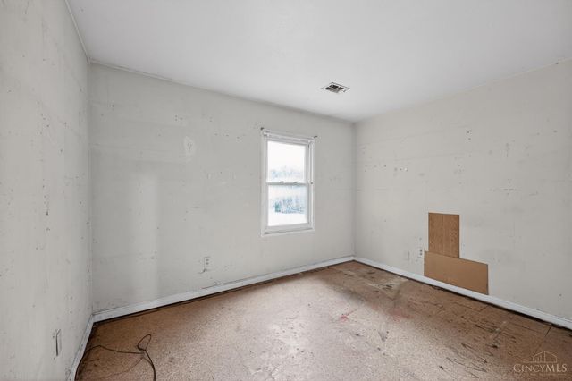 1051 Flintlock Drive, Cincinnati, OH 45231