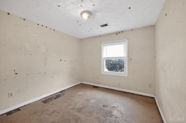 1051 Flintlock Drive, Cincinnati, OH 45231
