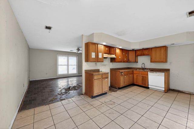 1051 Flintlock Drive, Cincinnati, OH 45231