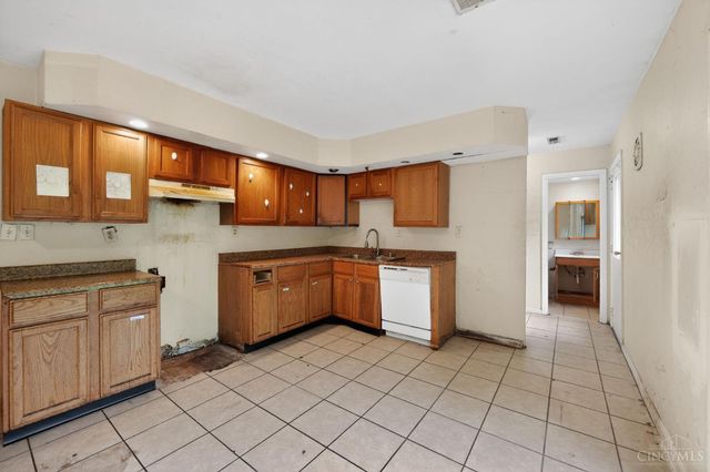 1051 Flintlock Drive, Cincinnati, OH 45231