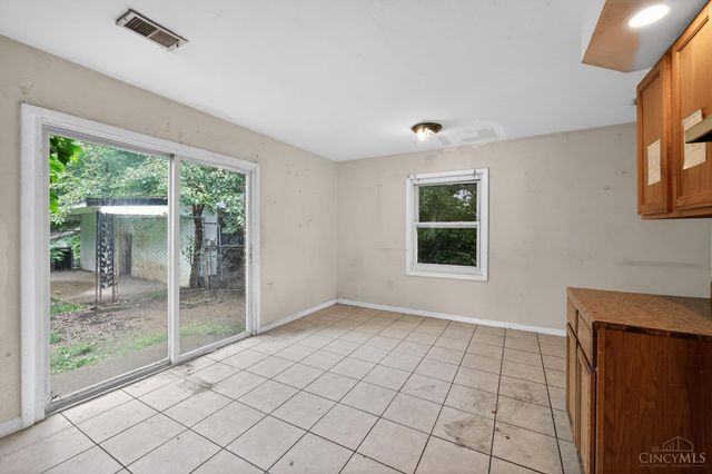 1051 Flintlock Drive, Cincinnati, OH 45231