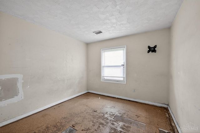 1051 Flintlock Drive, Cincinnati, OH 45231