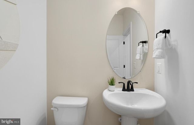 18441 SUGAR SNAP CIR, Leesburg, VA 20176