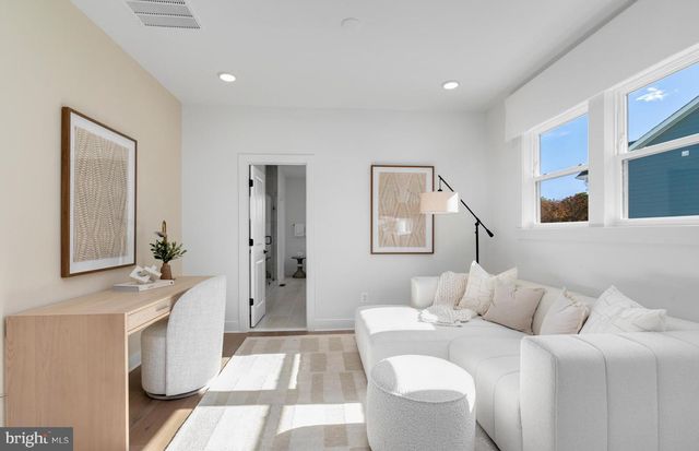 18441 SUGAR SNAP CIR, Leesburg, VA 20176