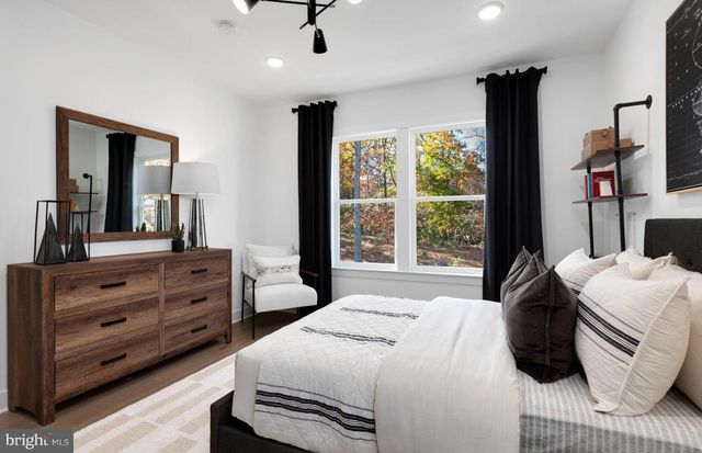 18441 SUGAR SNAP CIR, Leesburg, VA 20176