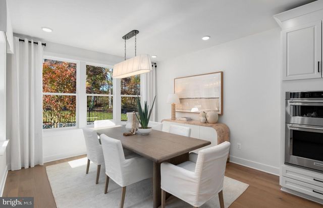 18441 SUGAR SNAP CIR, Leesburg, VA 20176