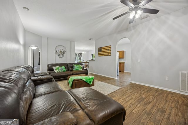 151 Pine Bluff Boulevard W, Kingsland, GA 31548